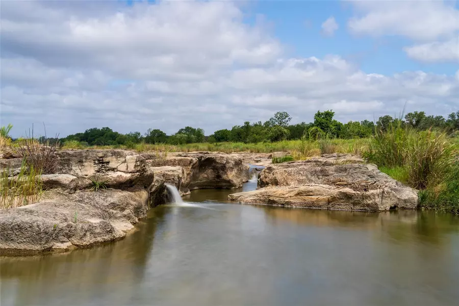 1594-200 Ranch Ranch Road 1320, Johnson City, TX 78636