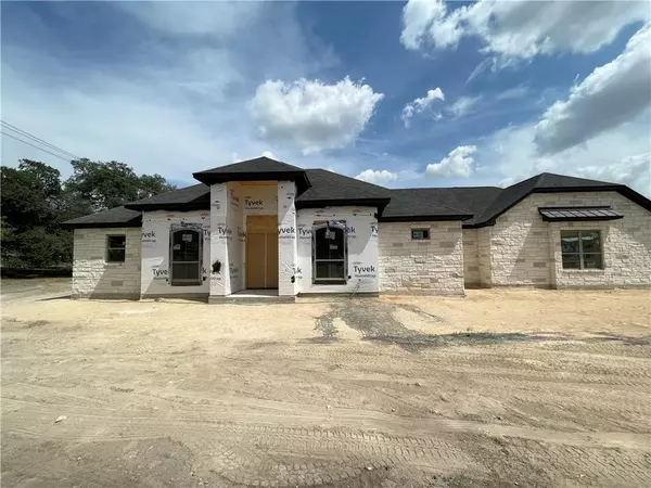 805 Van Bibber RD, Salado, TX 76571