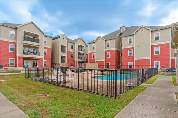 1901 Crossing PL #2302, Austin, TX 78741