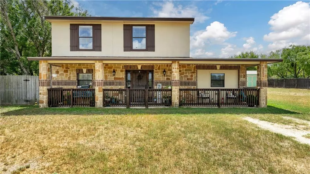 Adkins, TX 78101,1645 FM 3432