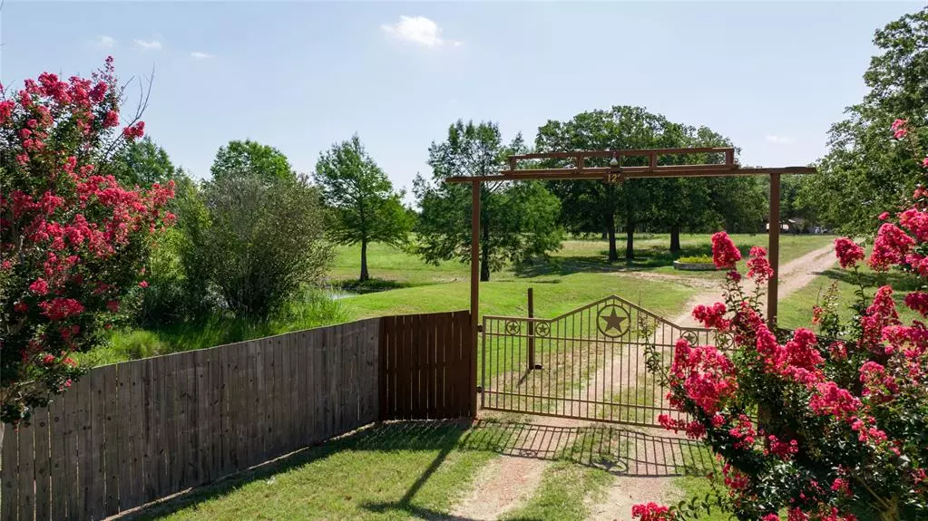 Smithville, TX 78957,1277A Fm 2104