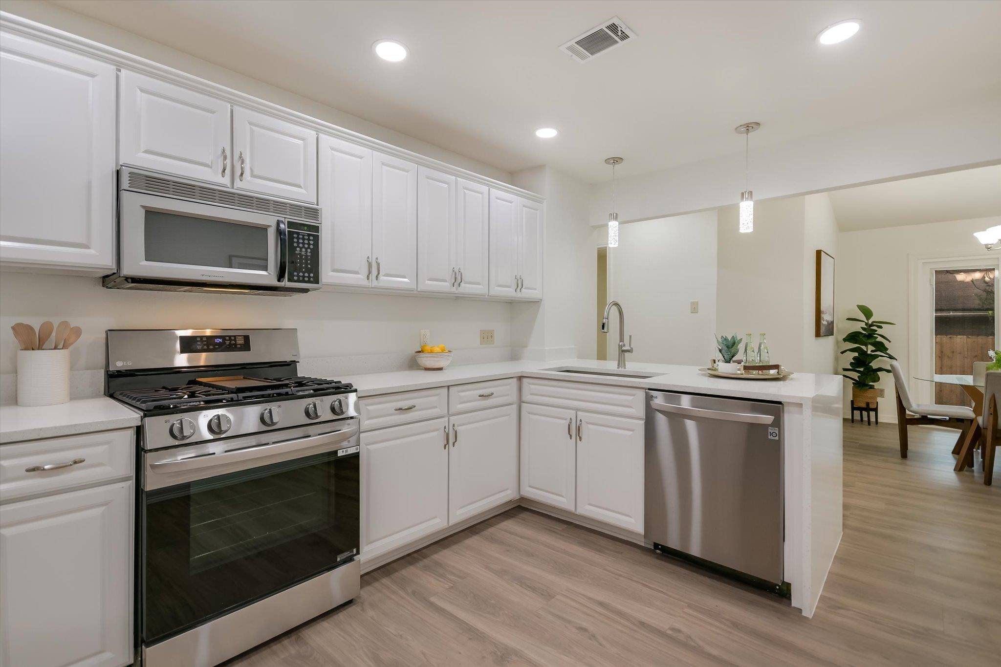 Austin, TX 78727,12806 Heinemann DR