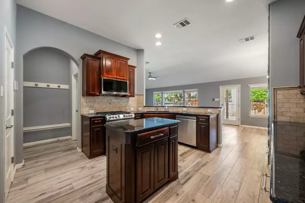 Round Rock, TX 78664,125 Snowdrift TRL