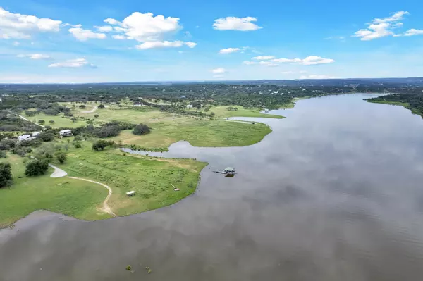 Spicewood, TX 78669,527 County Road 421A