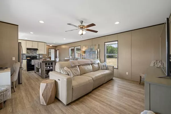 Bertram, TX 78605,17787 Fm 963