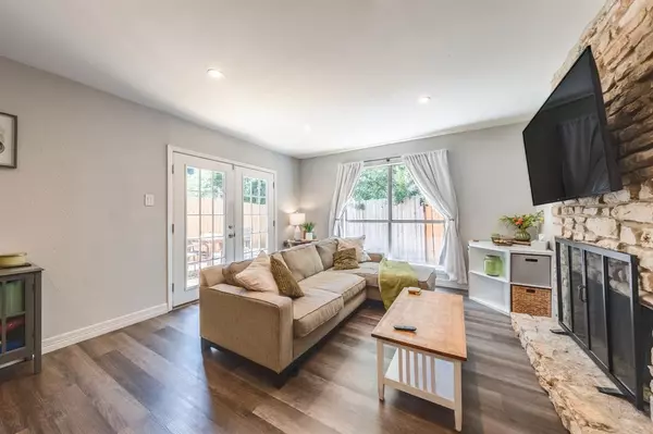 4807 Yucca Hill DR, Austin, TX 78744