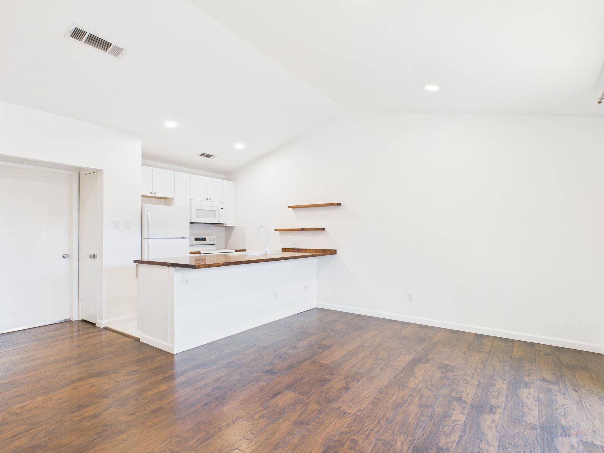 1303 Hollow Creek DR #1, Austin, TX 78704