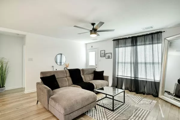 Elgin, TX 78621,13013 Field Plow LN