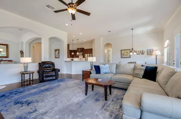 Austin, TX 78732,300 Horseback HOLW