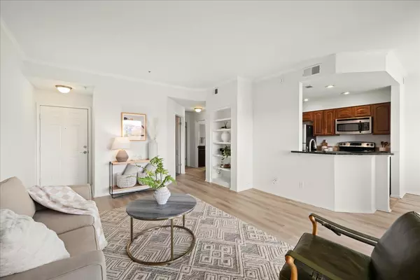 Austin, TX 78730,6000 Shepherd Mountain CV #1904