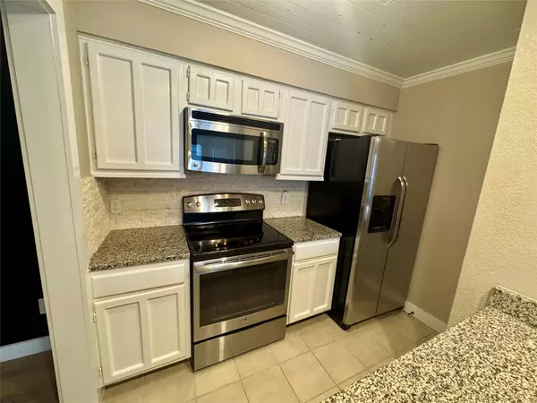 San Marcos, TX 78666,1202 Thorpe LN #304