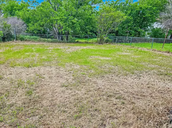 Brownwood, TX 76801,1705 1ST ST