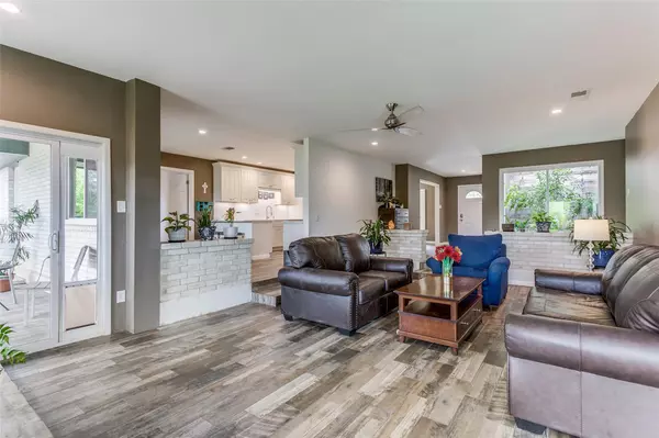 110 Fleetwood DR, New Braunfels, TX 78130