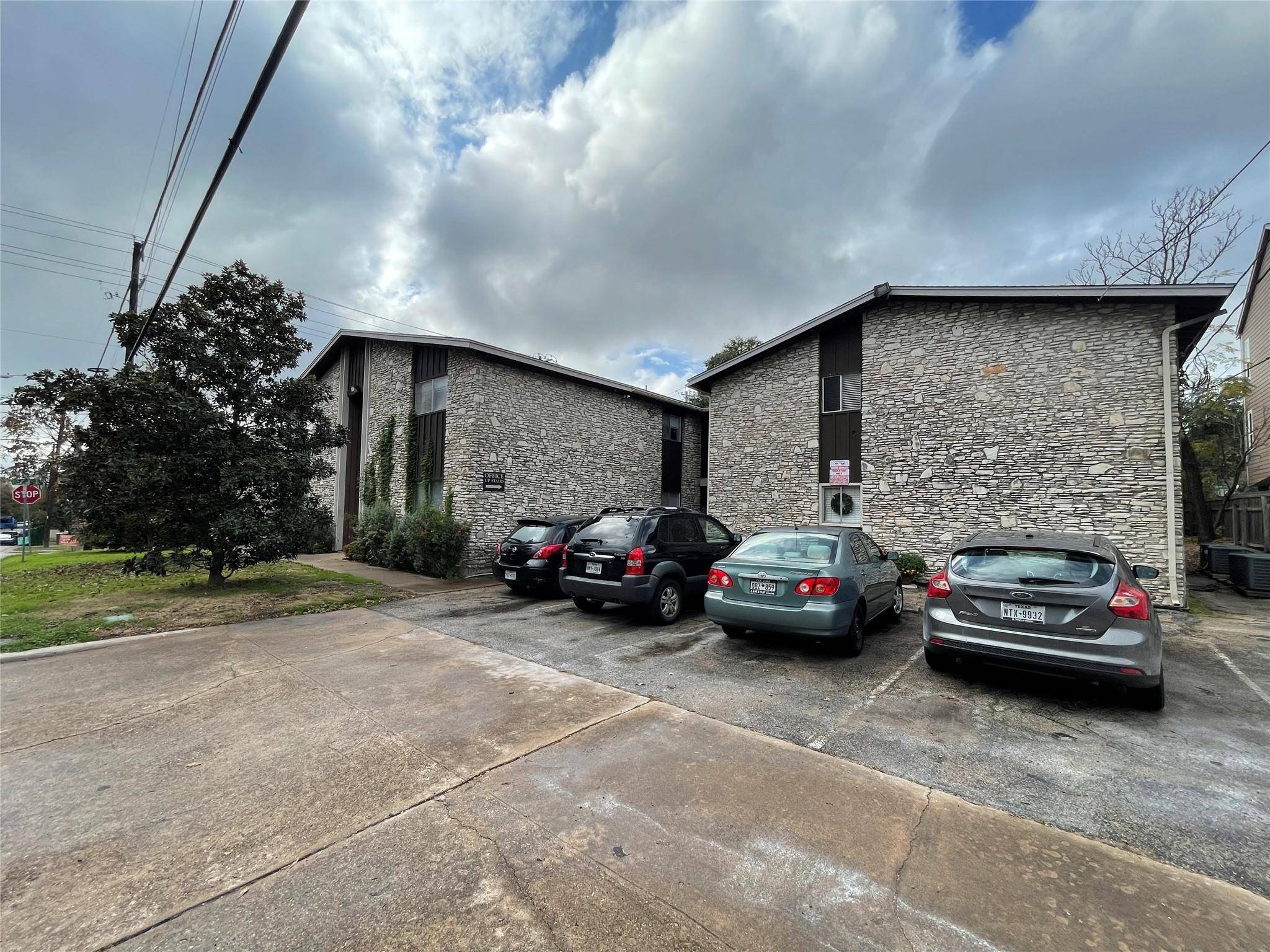 Austin, TX 78705,104 E 32nd ST #206