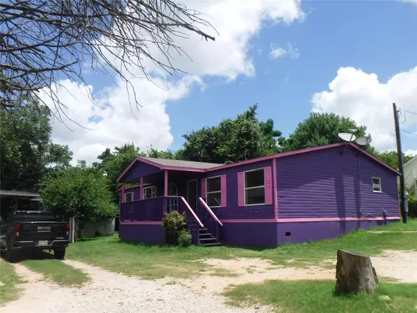 404 W Cleveland ST #1/2,  Elgin,  TX 78621