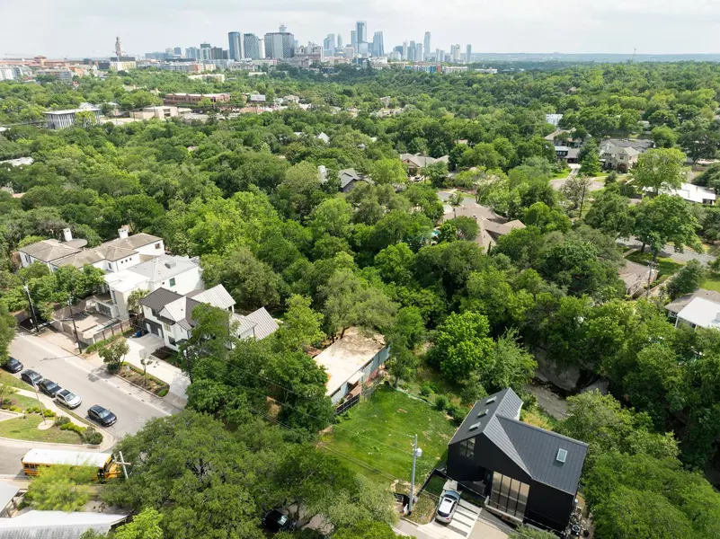 1113 W 31 ST, Austin, TX 78705
