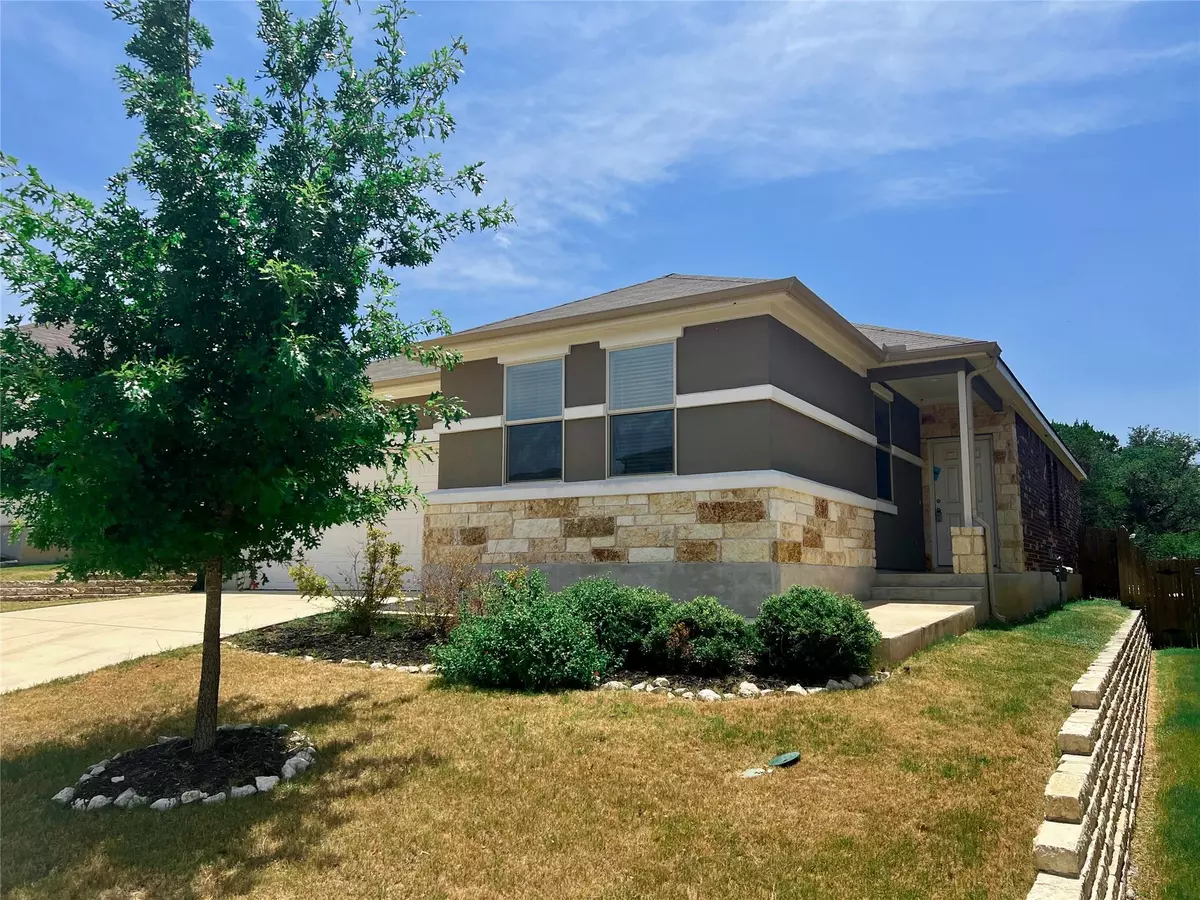 San Marcos, TX 78666,225 Mary Max CIR