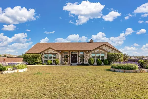 200 Sarahs LN, Liberty Hill, TX 78642