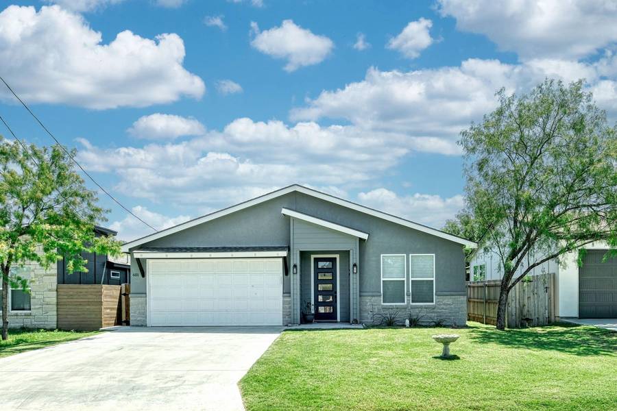 651 Birch LN, Cottonwood Shores, TX 78657