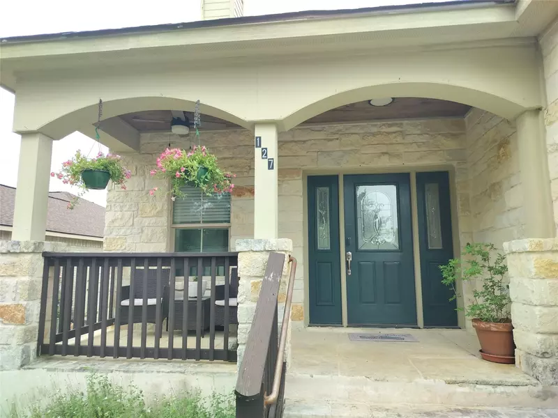 127 Augusta DR, Wimberley, TX 78676