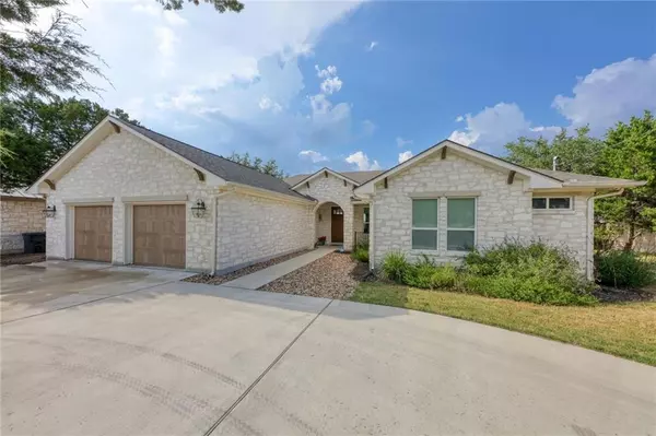 5100 Thunderbird ST, Lago Vista, TX 78645