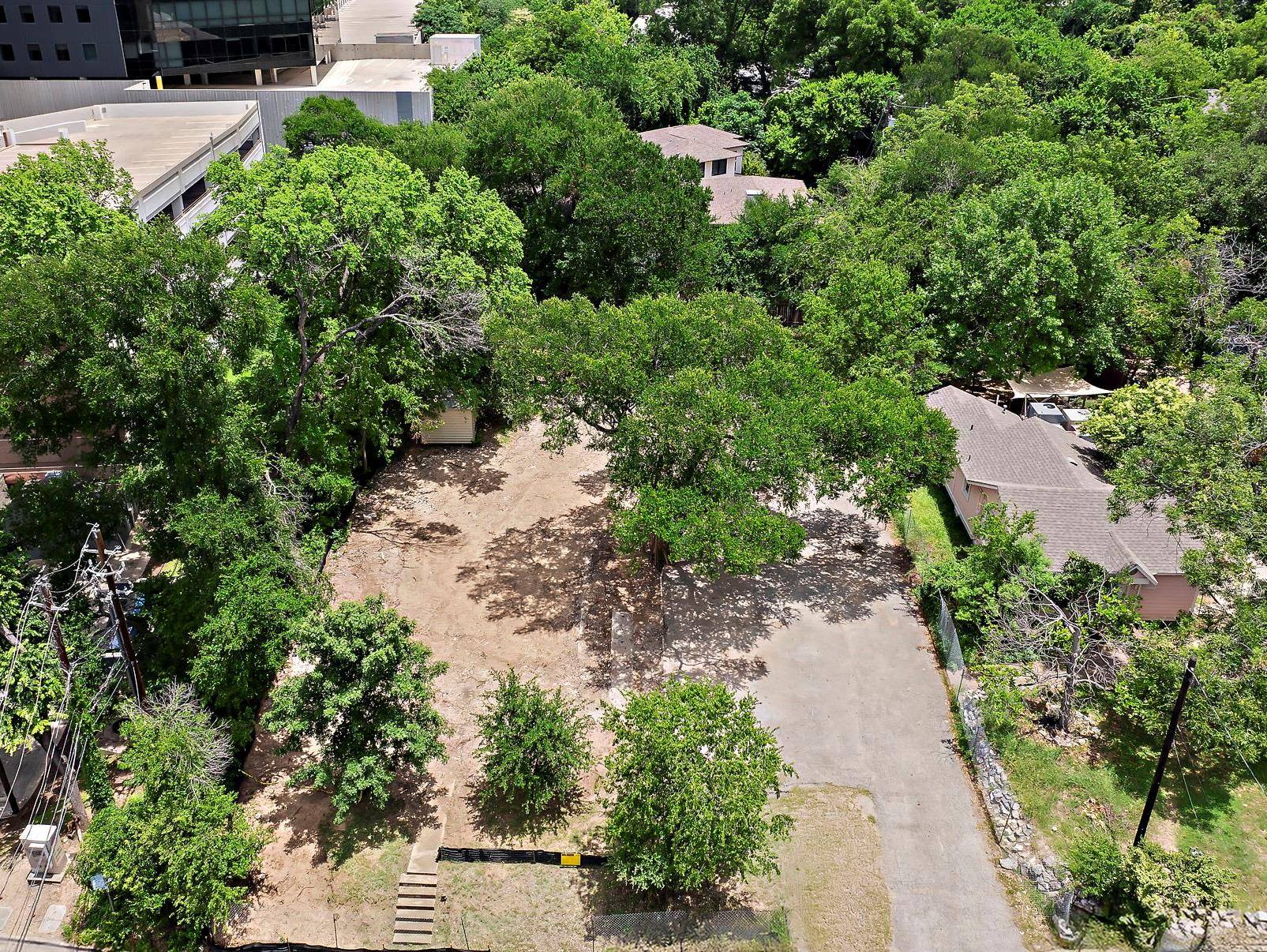 Austin, TX 78704,517 Bouldin Ave