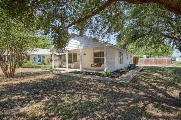 Bastrop, TX 78602,201 Maynard ST