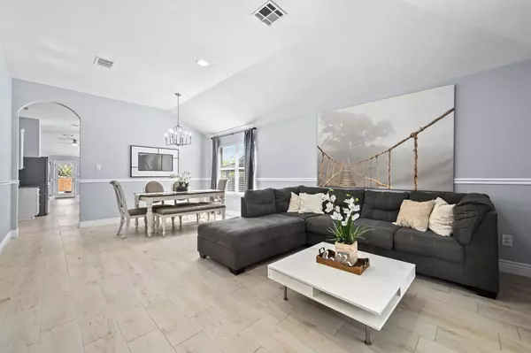 Kyle, TX 78640,106 Pecanwood N