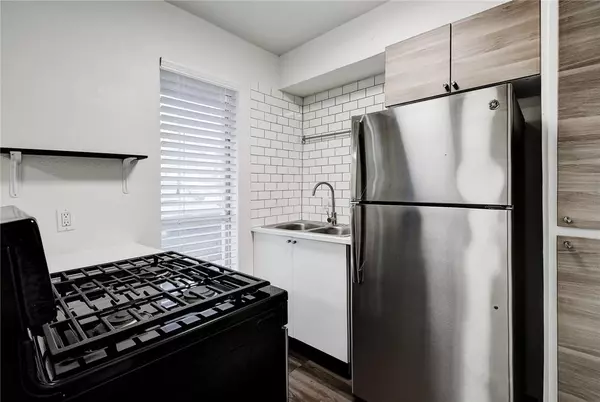 Austin, TX 78751,4111 Avenue A #102