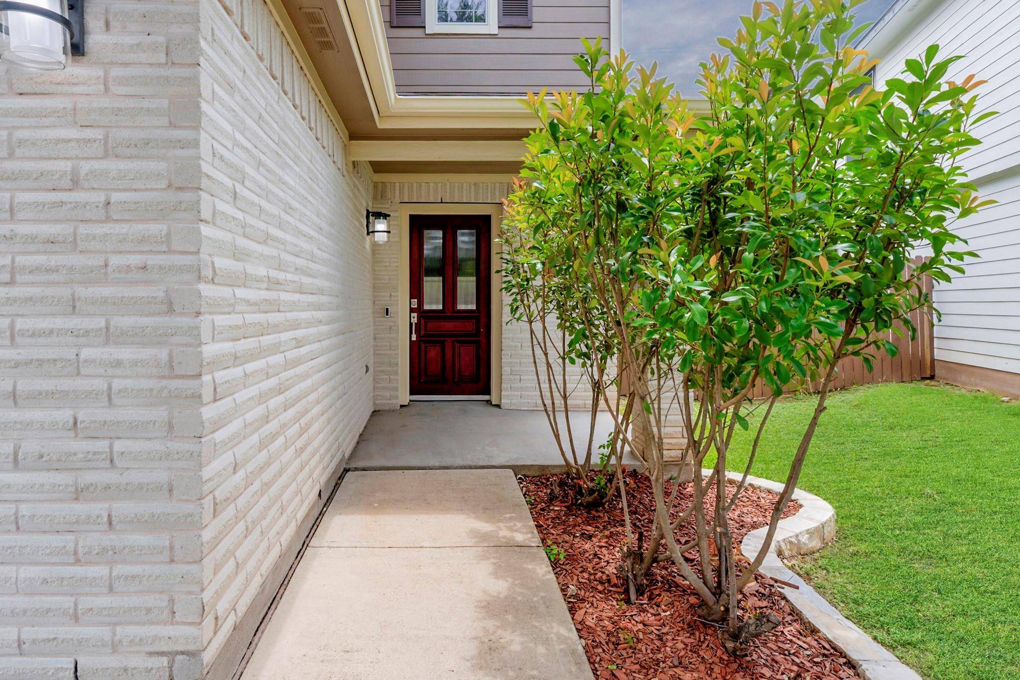 Austin, TX 78741,7229 Cayenne LN