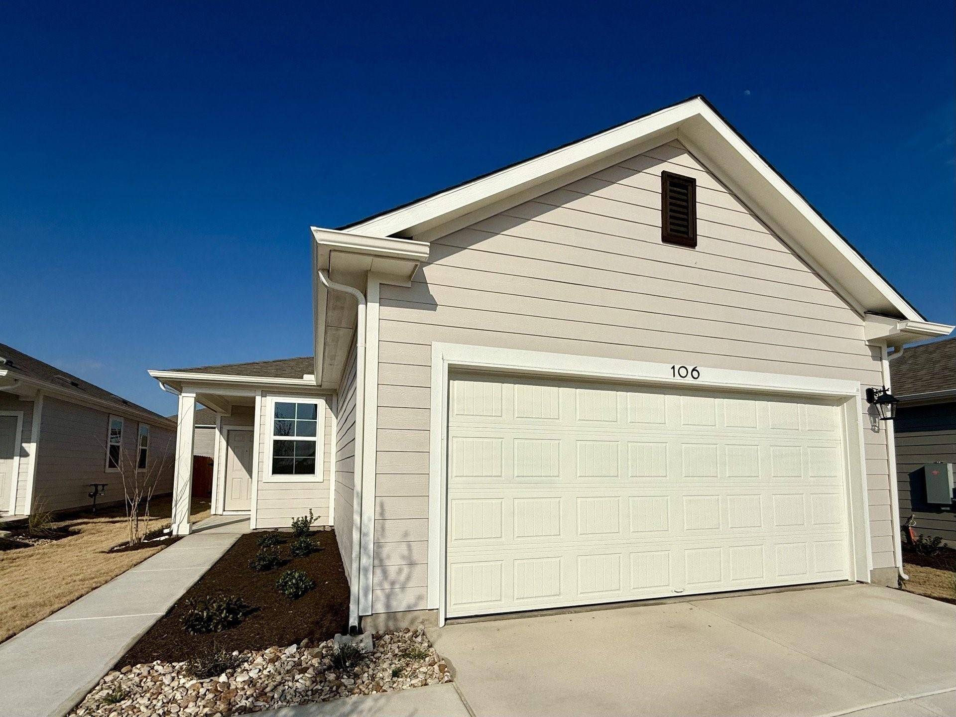 106 Two Bits LN, Elgin, TX 78621