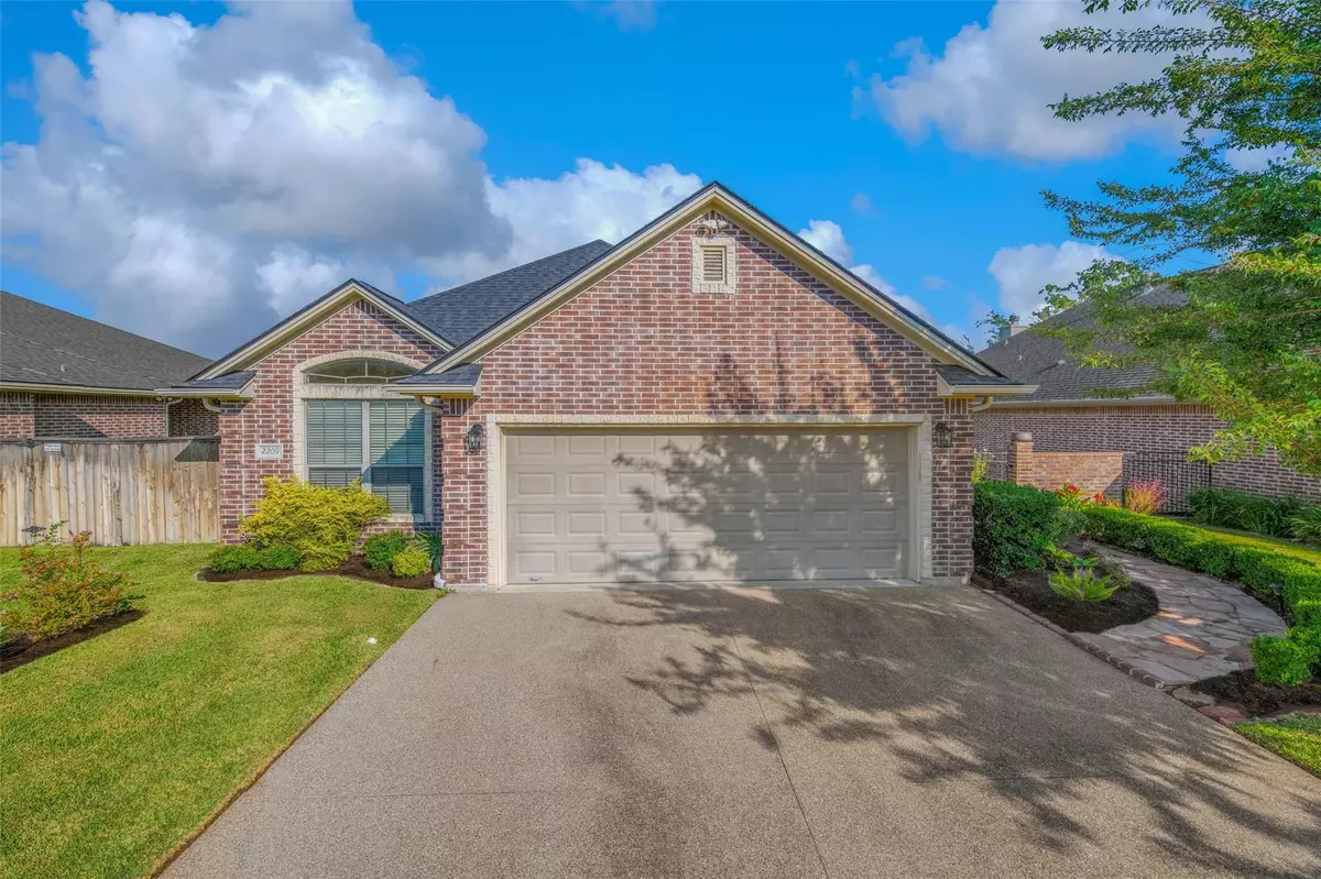 College Station, TX 77845,2209 Ironwood DR