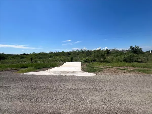 2630 CR 466, Elgin, TX 78621