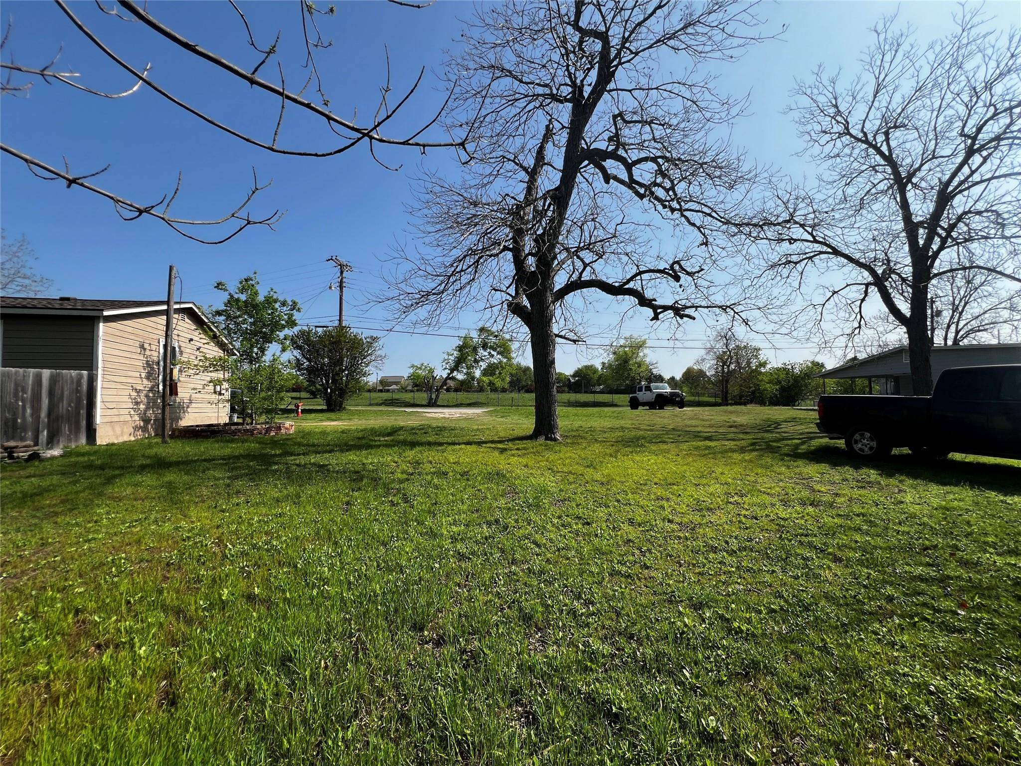 Elgin, TX 78621,506 W 2nd ST