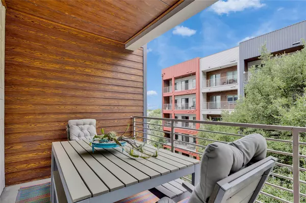 Austin, TX 78745,4361 S Congress Ave #335A