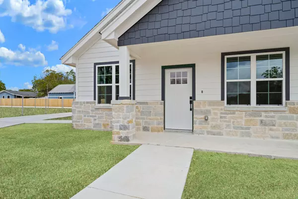 New Braunfels, TX 78130,224 Alves LN #1