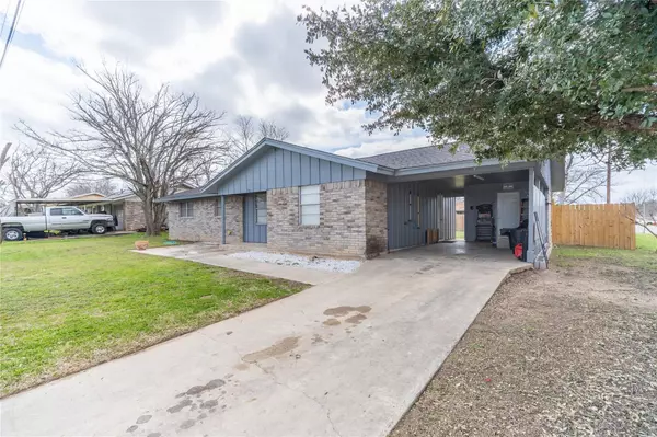 902 Georgetown RD, Lampasas, TX 76550