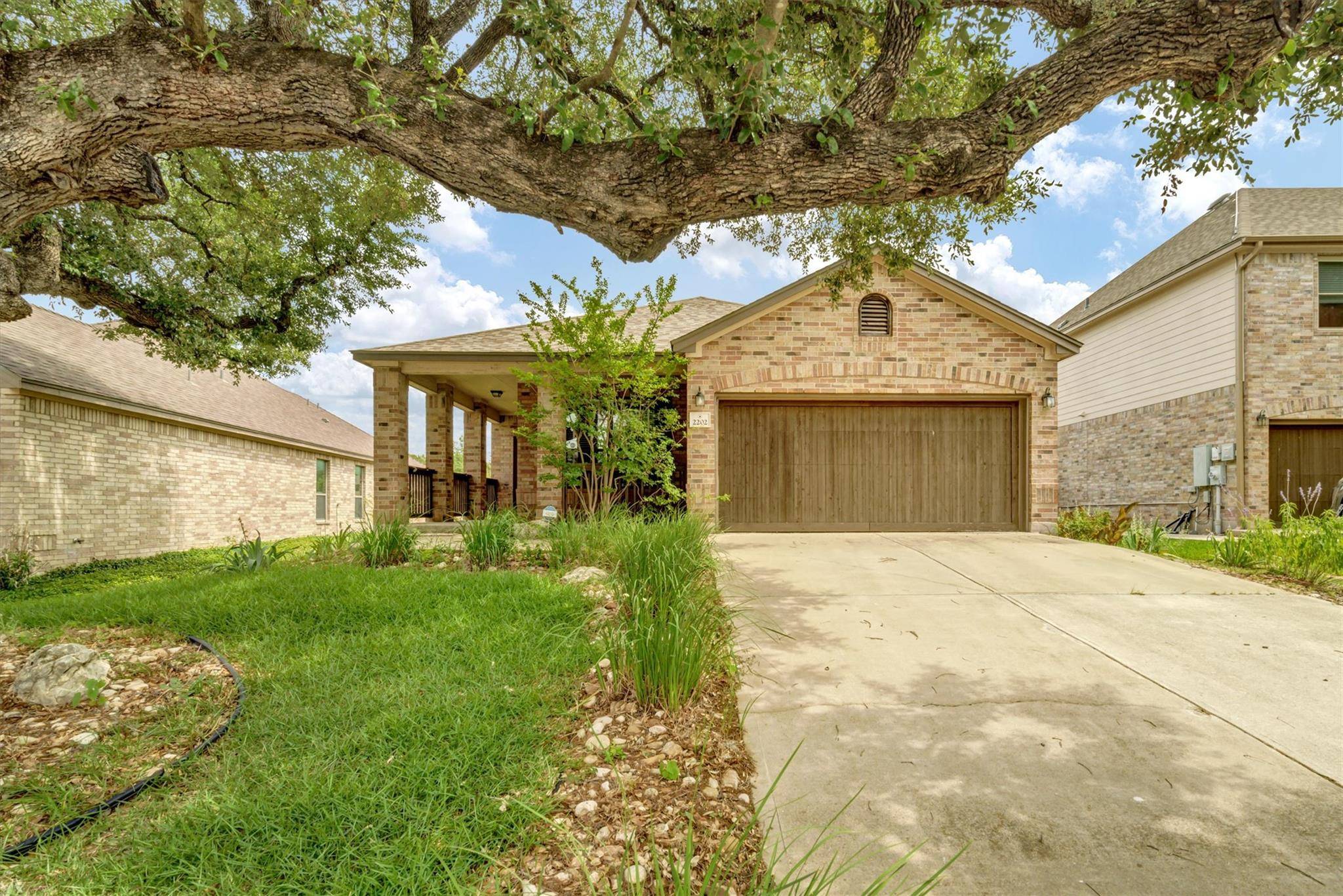 2202 Sage Canyon DR, Cedar Park, TX 78613