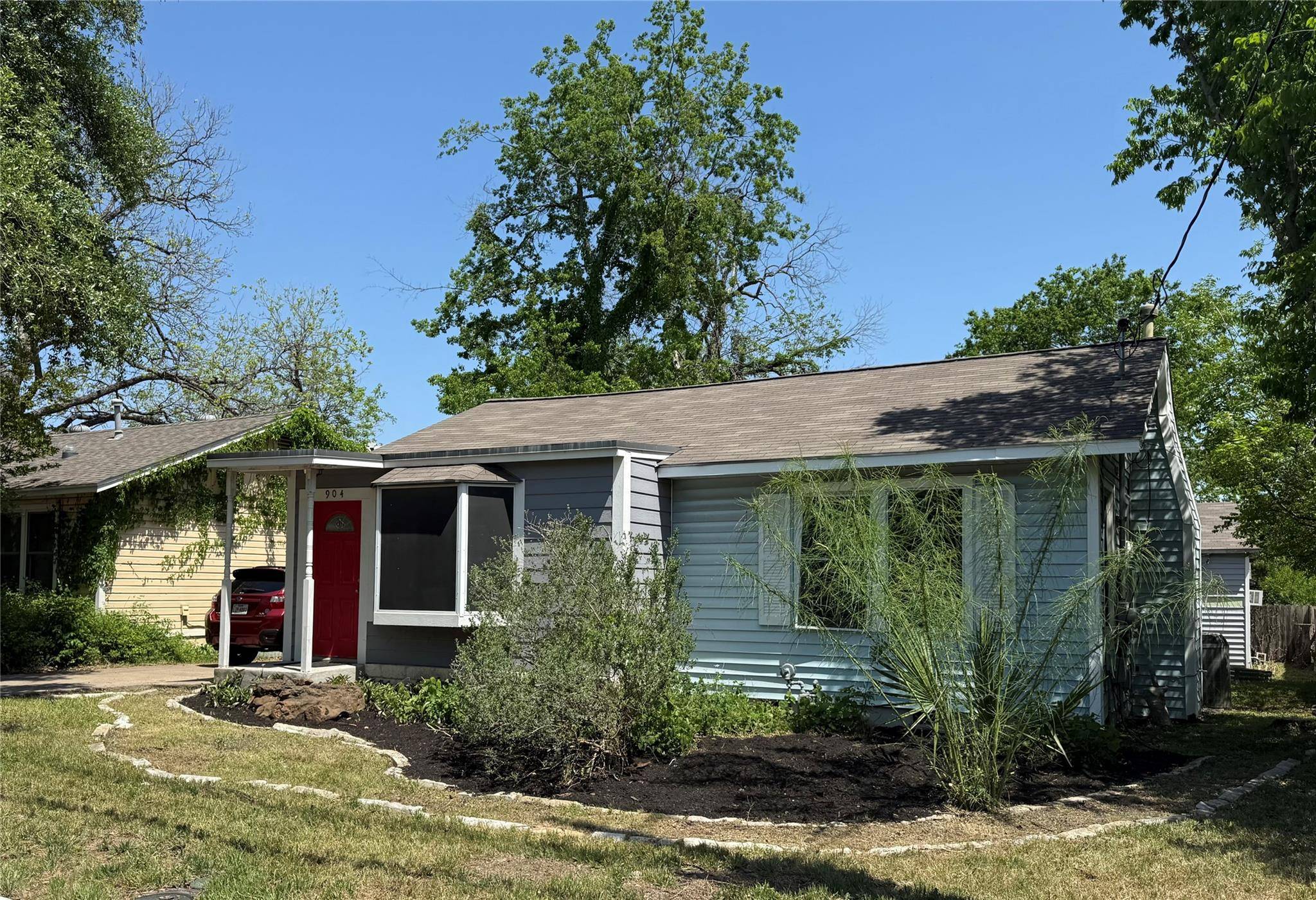 904 E 53rd 1/2 ST, Austin, TX 78751