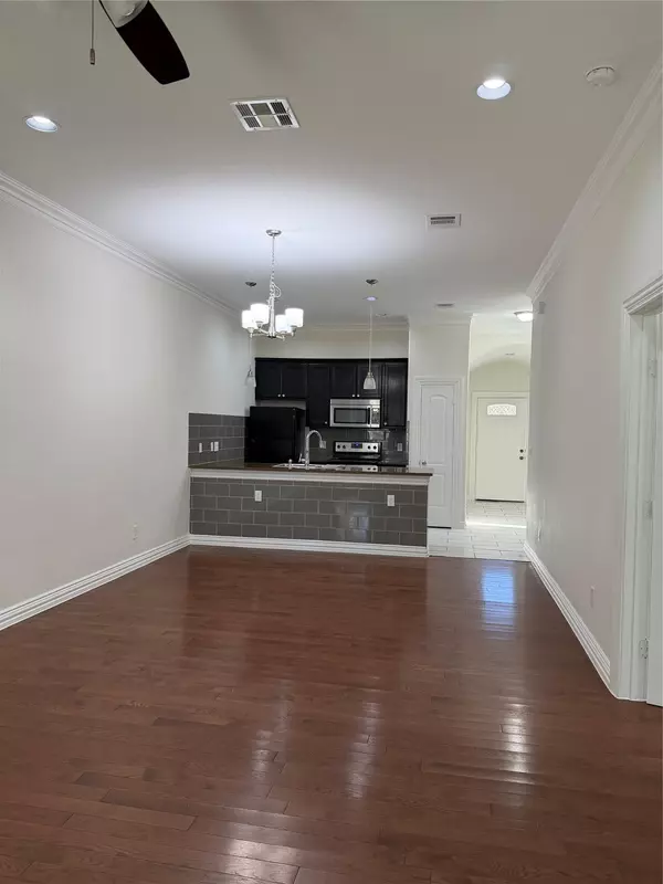 Del Valle, TX 78617,398 Mesa DR #A