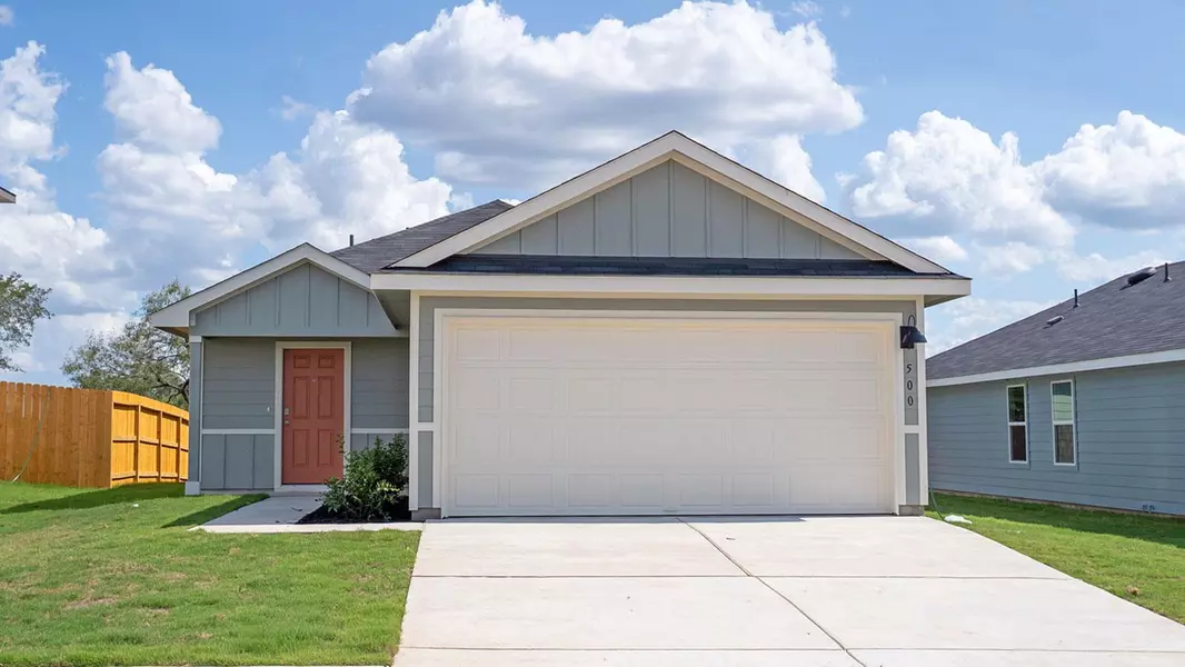 500 WILD GOOSE DR, Luling, TX 78648