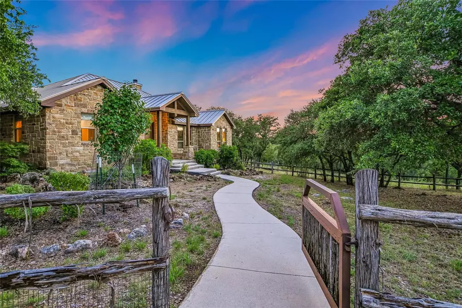 2551 Wolf Creek Ranch RD, Burnet, TX 78611