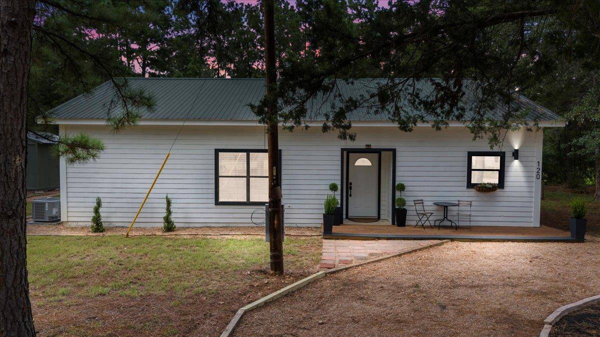 Bastrop, TX 78602,120 Lake Point WAY