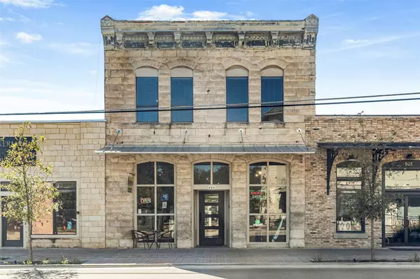 923 LOOP 332 ST, Liberty Hill, TX 78642