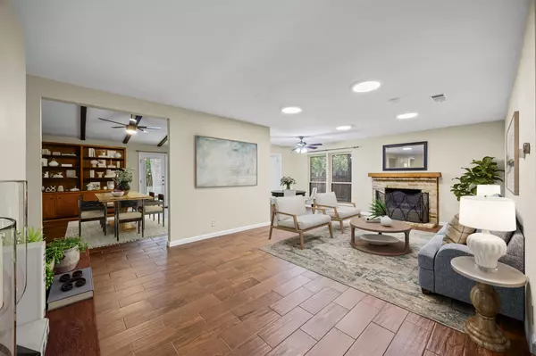 Austin, TX 78758,9215 Hunters TRCE E