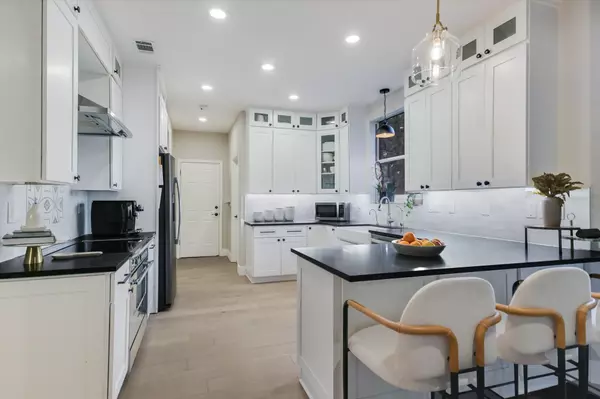 16210 Westview TRL,  Austin,  TX 78737