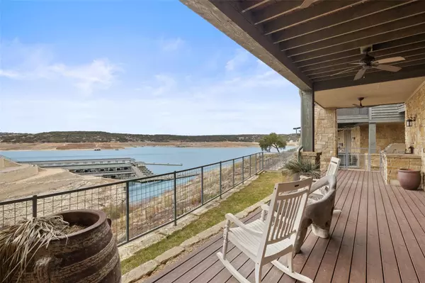 2217 Seabiscuit CV #127, Spicewood, TX 78669