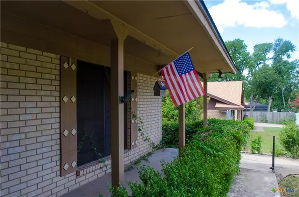 Belton, TX 76513,303 E 20th Ave