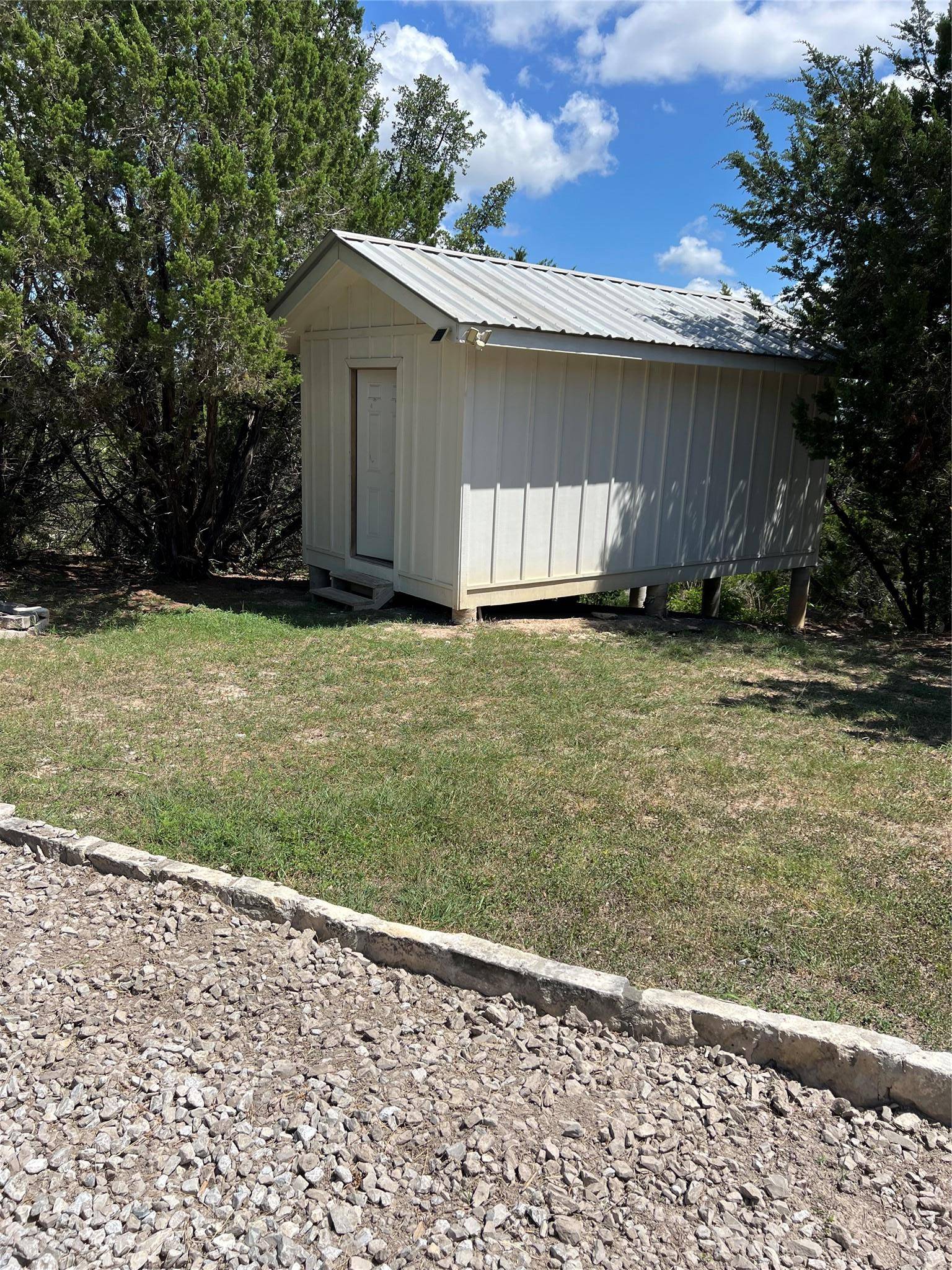 Spicewood, TX 78669,21300 Crestmont ST #A