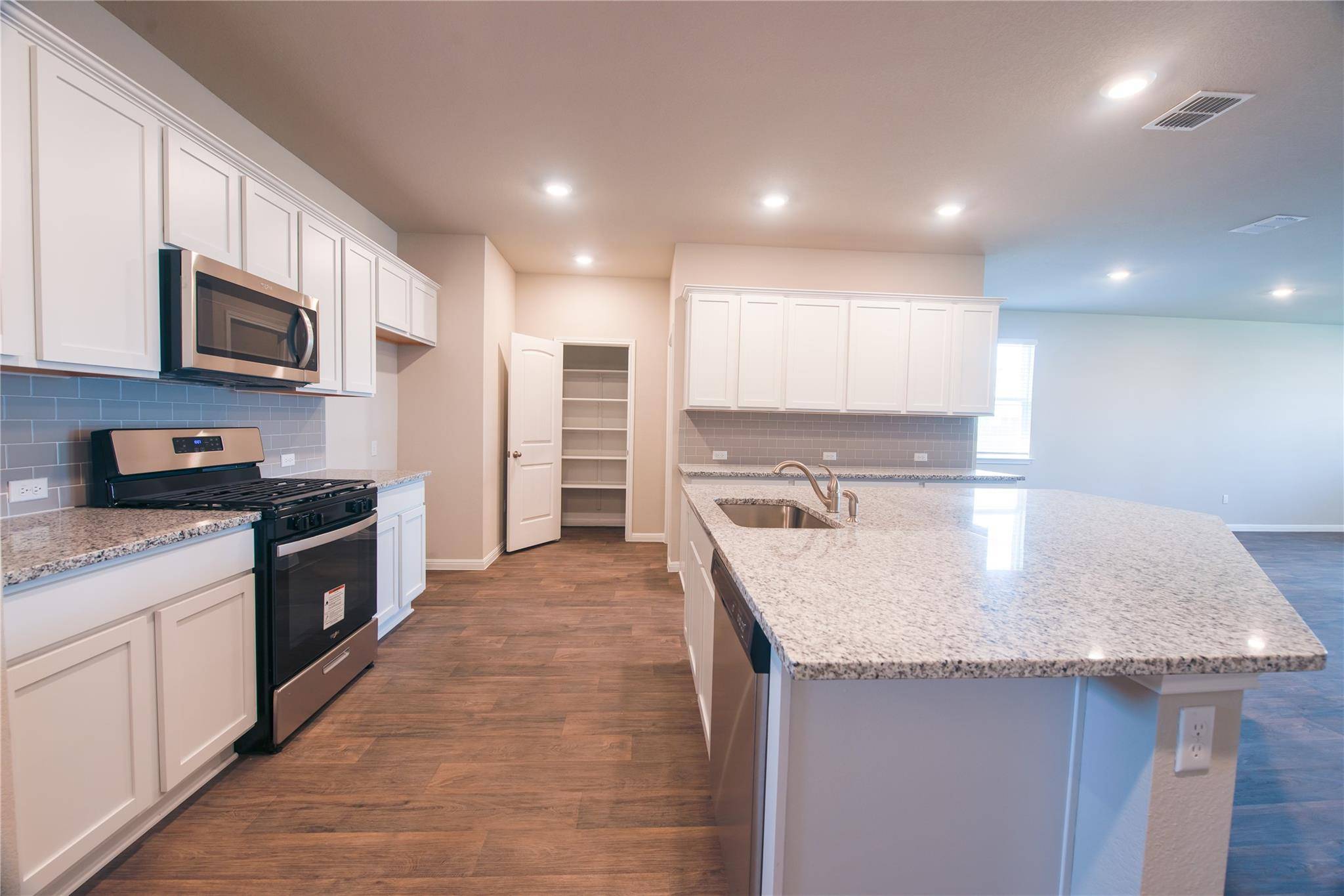 Bastrop, TX 78602,106 DEEP EDDY CV